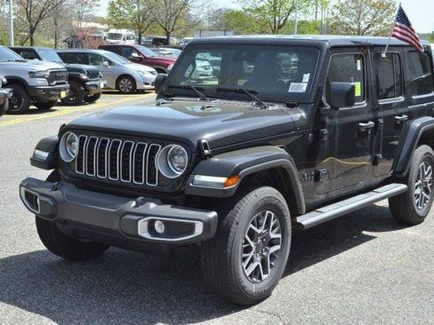 New 2025 Jeep Wrangler Sahara image 4