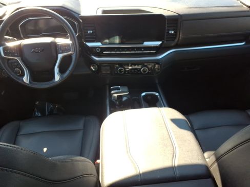 Used 2023 Chevrolet Silverado 1500 RST w/ Rally Edition AWD/4WD image 12