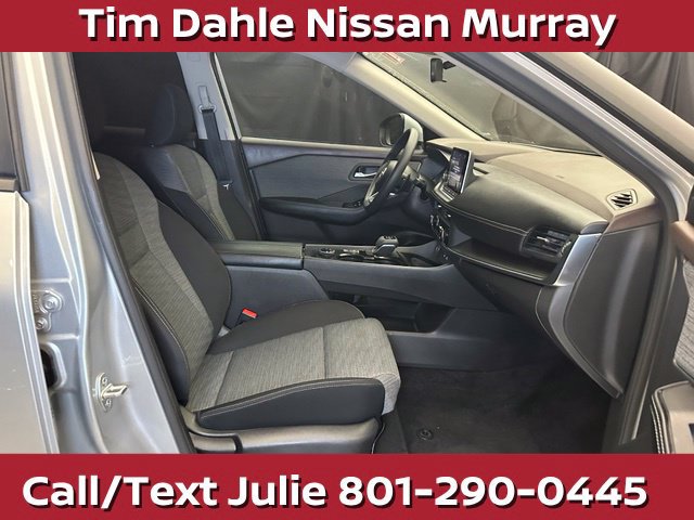 Used 2023 Nissan Rogue SV AWD/4WD image 15