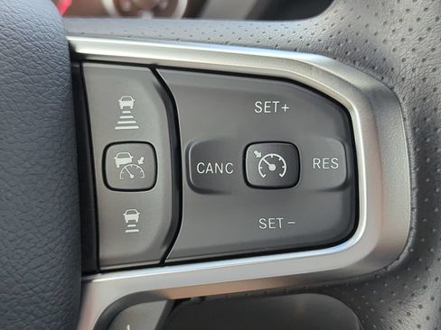 New 2026 RAM 1500 Express AWD/4WD image 23