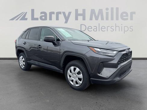 Certified 2023 Toyota RAV4 LE image 7