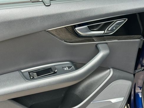Used 2019 Audi Q7 3.0T Prestige w/ Prestige Package AWD/4WD image 16