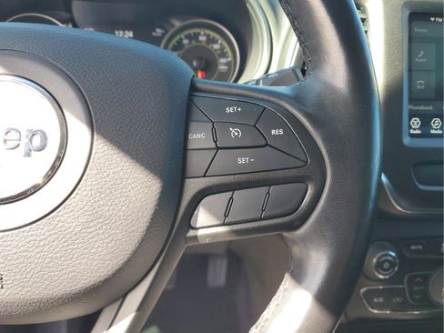 Used 2020 Jeep Cherokee Trailhawk w/ Cold Weather Group image 40