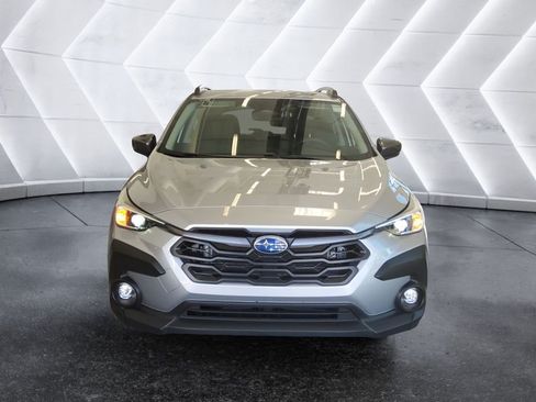 Used 2024 Subaru Crosstrek 2.0i Premium w/ Crosstrek Mirror Package AWD/4WD image 2