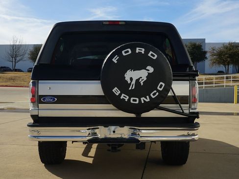 Used 1995 Ford Bronco XLT image 12