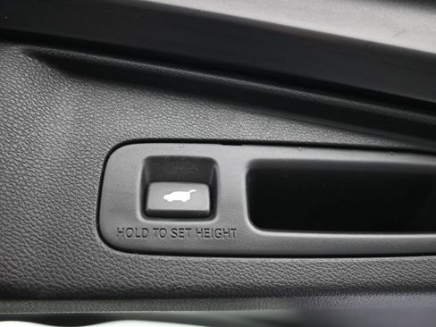 Certified 2020 Honda CR-V Touring image 23