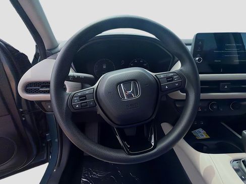New 2026 Honda HR-V LX image 10