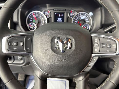 Used 2025 RAM 2500 Big Horn AWD/4WD image 42