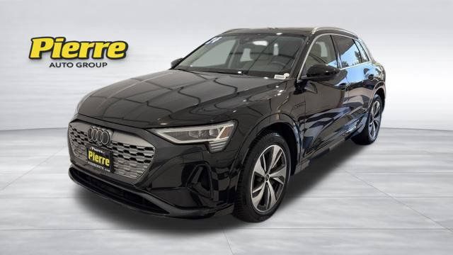 Used 2024 Audi Q8 e-tron Premium Plus w/ Premium Plus Package AWD/4WD 360° Tour