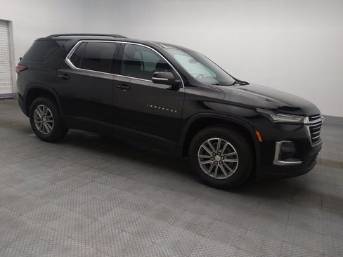 Used 2023 Chevrolet Traverse LT image 11