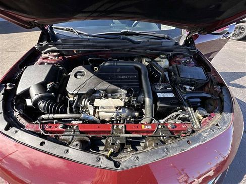 Used 2016 Chevrolet Malibu LT image 7