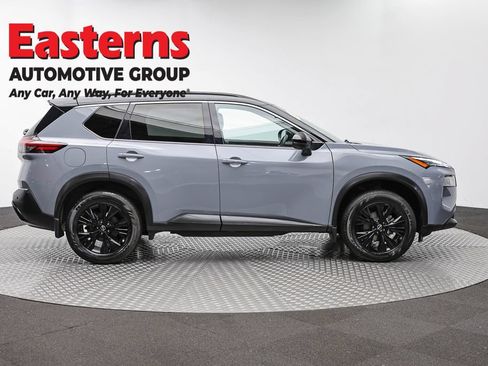 Used 2023 Nissan Rogue SV w/ SV Premium Package AWD/4WD image 4