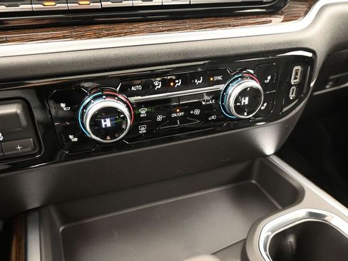 New 2026 GMC Sierra 1500 Elevation w/ Elevation Premium Package image 15