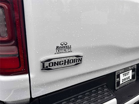 Used 2022 RAM 1500 Limited w/ Body Color Bumper Group image 30