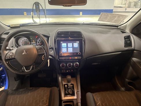 Used 2023 Mitsubishi Outlander Sport LE image 13