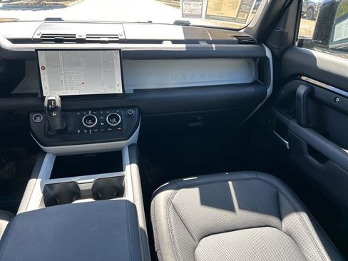 Used 2025 Land Rover Defender 110 S AWD/4WD image 11