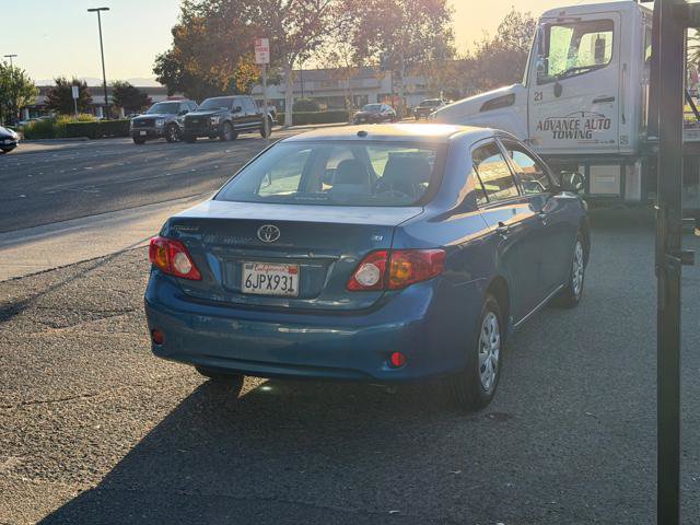 Used 2010 Toyota Corolla LE FWD image 4
