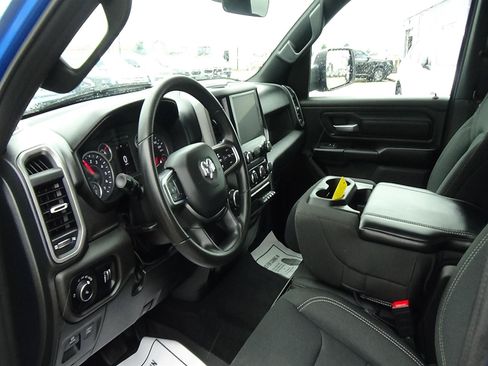 Certified 2025 RAM 1500 Tradesman AWD/4WD image 15