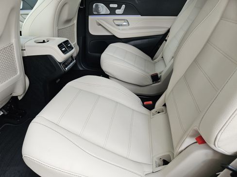 Certified 2024 Mercedes-Benz GLS 450 4MATIC image 22