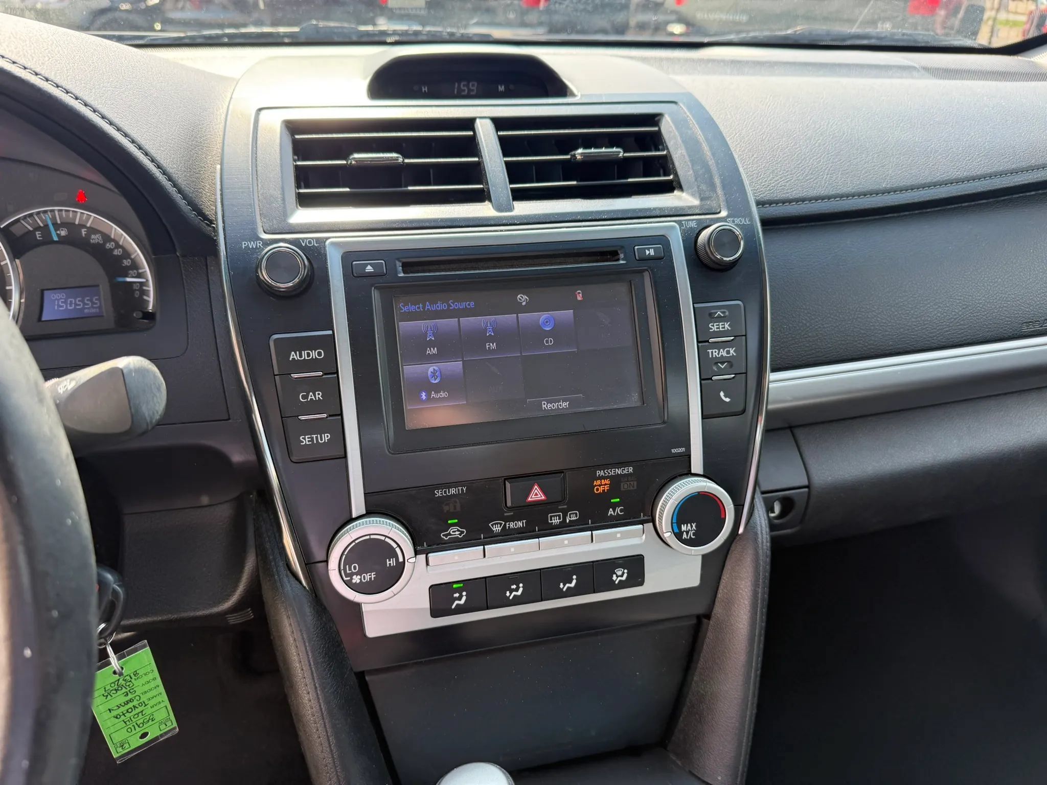 Used 2014 Toyota Camry SE FWD image 19
