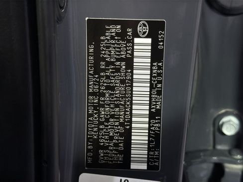 Used 2025 Toyota Camry LE FWD image 34