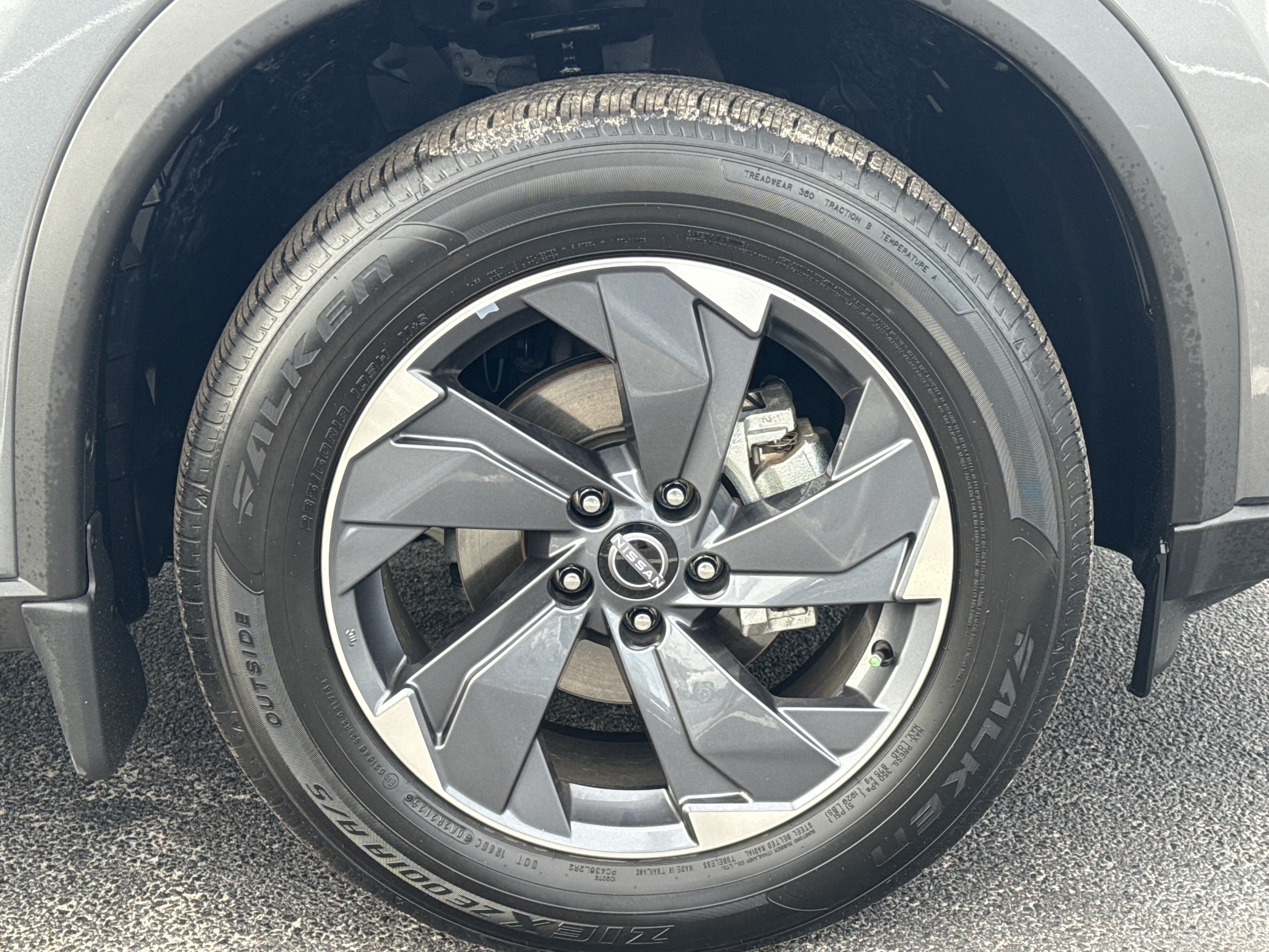 Used 2026 Nissan Rogue SV w/ SV Premium Package FWD image 13