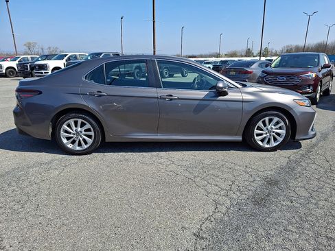 Used 2024 Toyota Camry LE FWD image 7