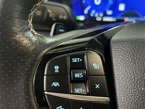 Used 2022 Ford Explorer ST image 24