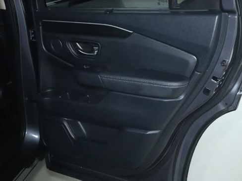 Used 2024 Honda Pilot Elite image 34