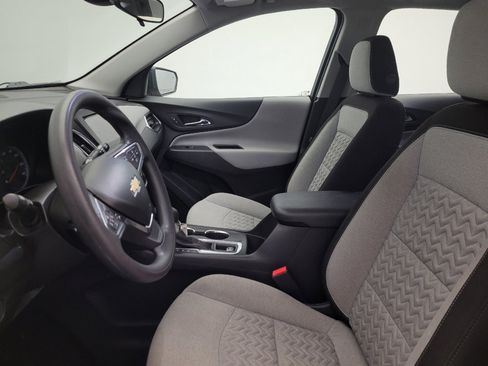Used 2022 Chevrolet Equinox LS image 17