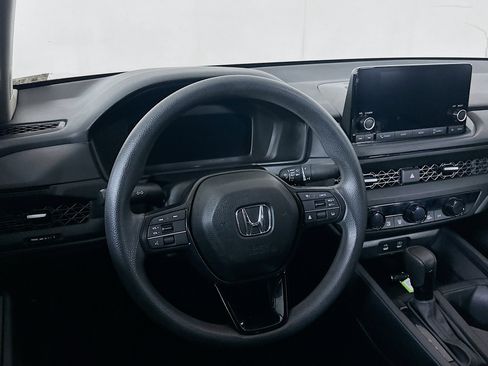 Used 2025 Honda Accord SE image 18