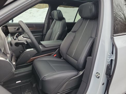 New 2026 Cadillac Vistiq Luxury image 4