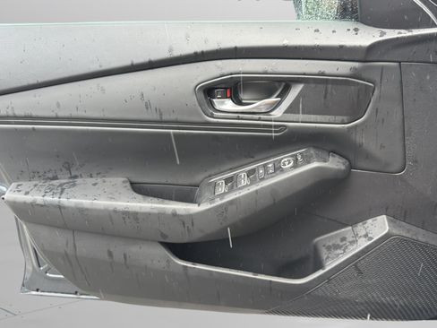 Used 2025 Honda Accord SE image 27