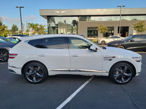 Certified 2026 Genesis GV80 2.5T Prestige AWD/4WD image 5