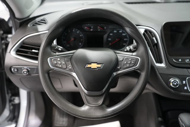 Used 2025 Chevrolet Malibu LS w/ Driver Confidence Package FWD image 15