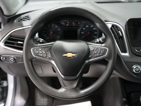 Used 2025 Chevrolet Malibu LS w/ Driver Confidence Package FWD image 15