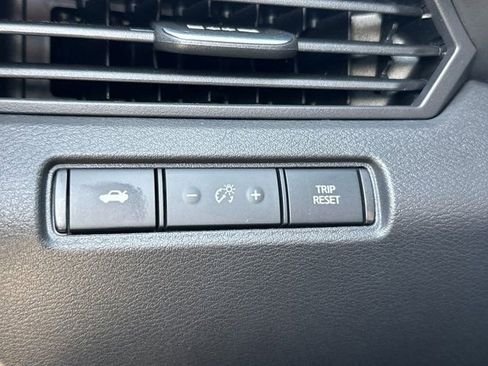 Used 2025 Nissan Altima 2.5 S image 14