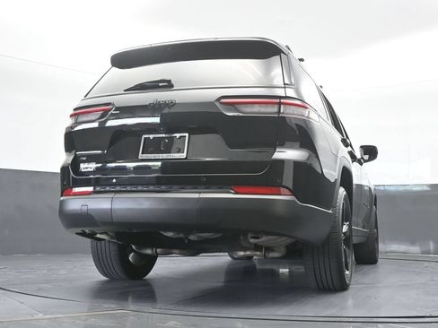 Used 2022 Jeep Grand Cherokee L Laredo RWD image 62