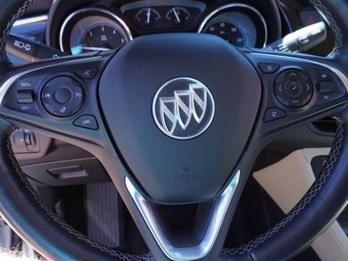 Used 2017 Buick Envision Essence image 17