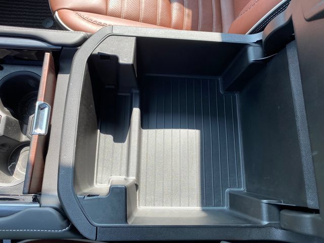 Used 2023 GMC Yukon Denali Ultimate AWD/4WD image 25