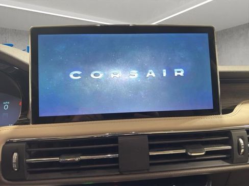 Used 2023 Lincoln Corsair Reserve image 17