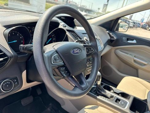 Used 2017 Ford Escape SE AWD/4WD image 13