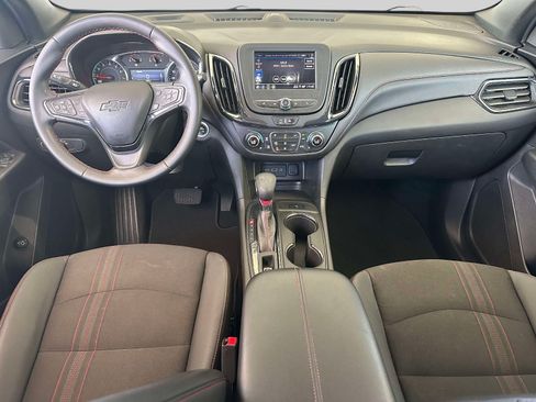 Used 2023 Chevrolet Equinox RS FWD image 11