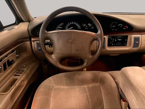 Used 1999 Oldsmobile 88 FWD image 5