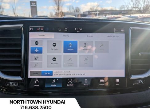 Used 2024 Chrysler Pacifica Touring-L image 25