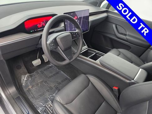 Used 2024 Tesla Model X Base image 10