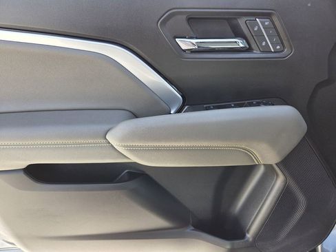 Certified 2025 Chevrolet Colorado ZR2 w/ Midnight Edition image 19