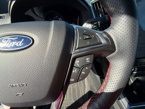 Used 2024 Ford Edge ST-Line AWD/4WD image 17