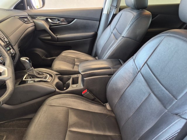 Used 2019 Nissan Rogue SL w/ Premium Package FWD image 6