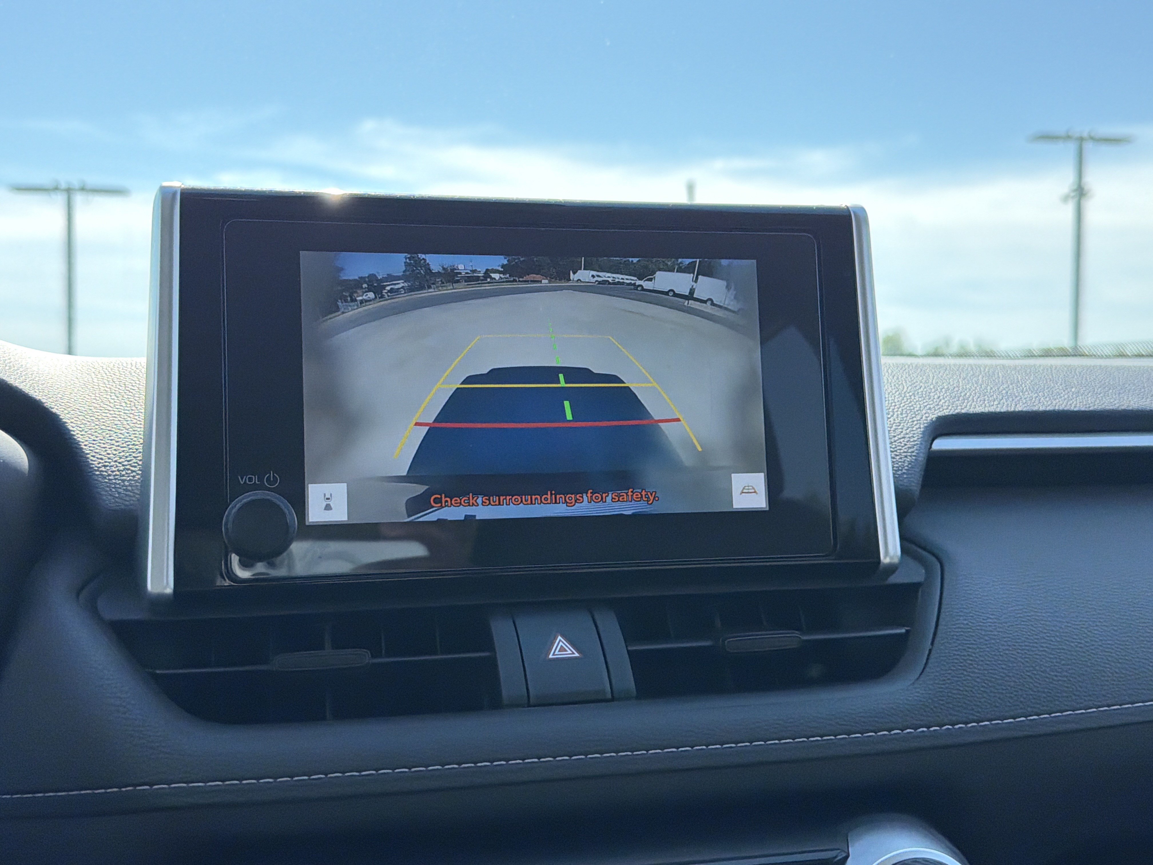 Used 2025 Toyota RAV4 XLE FWD image 26